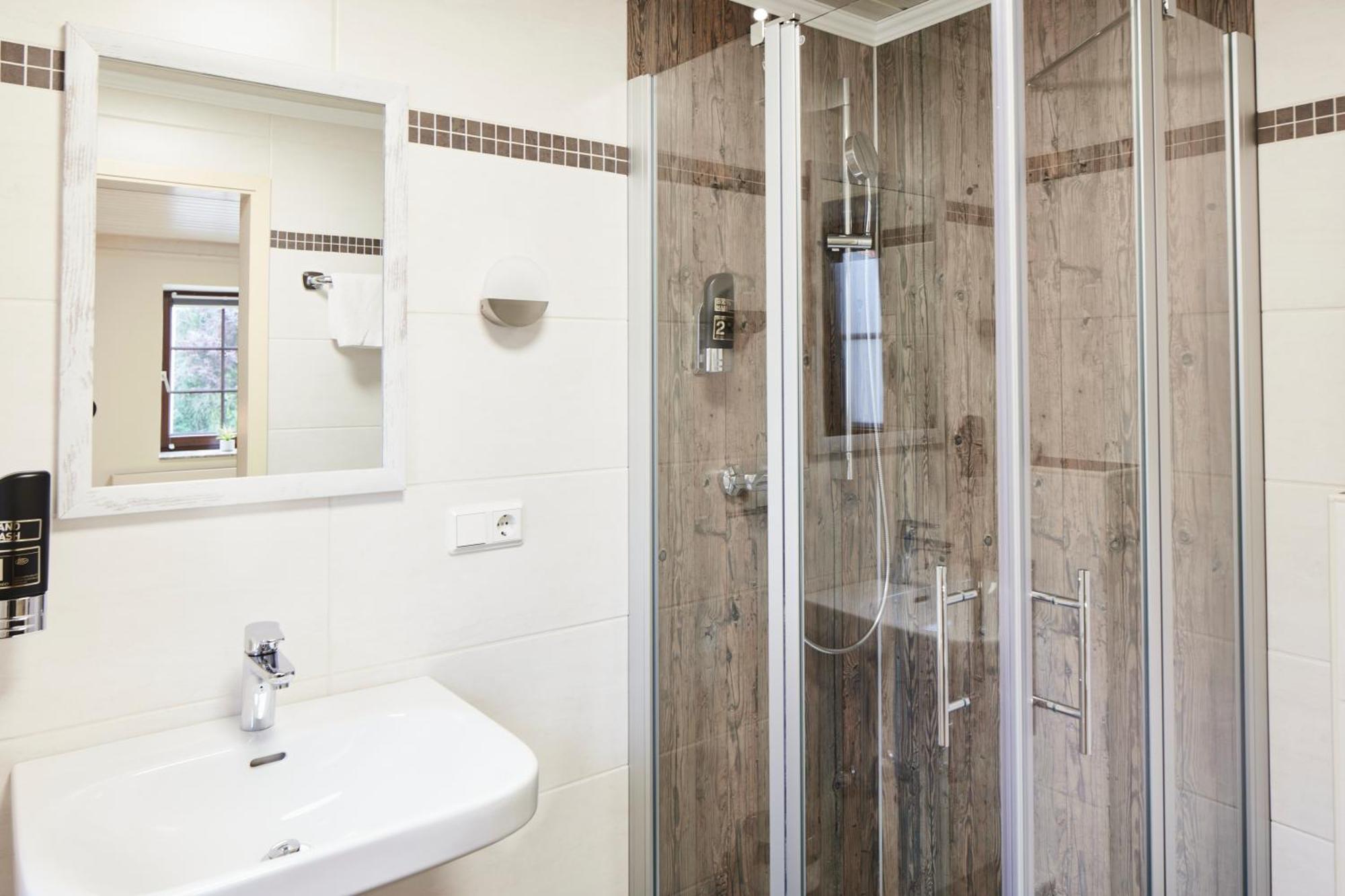 Landgasthof & Hotel Jossatal Breitenbach am Herzberg Екстериор снимка